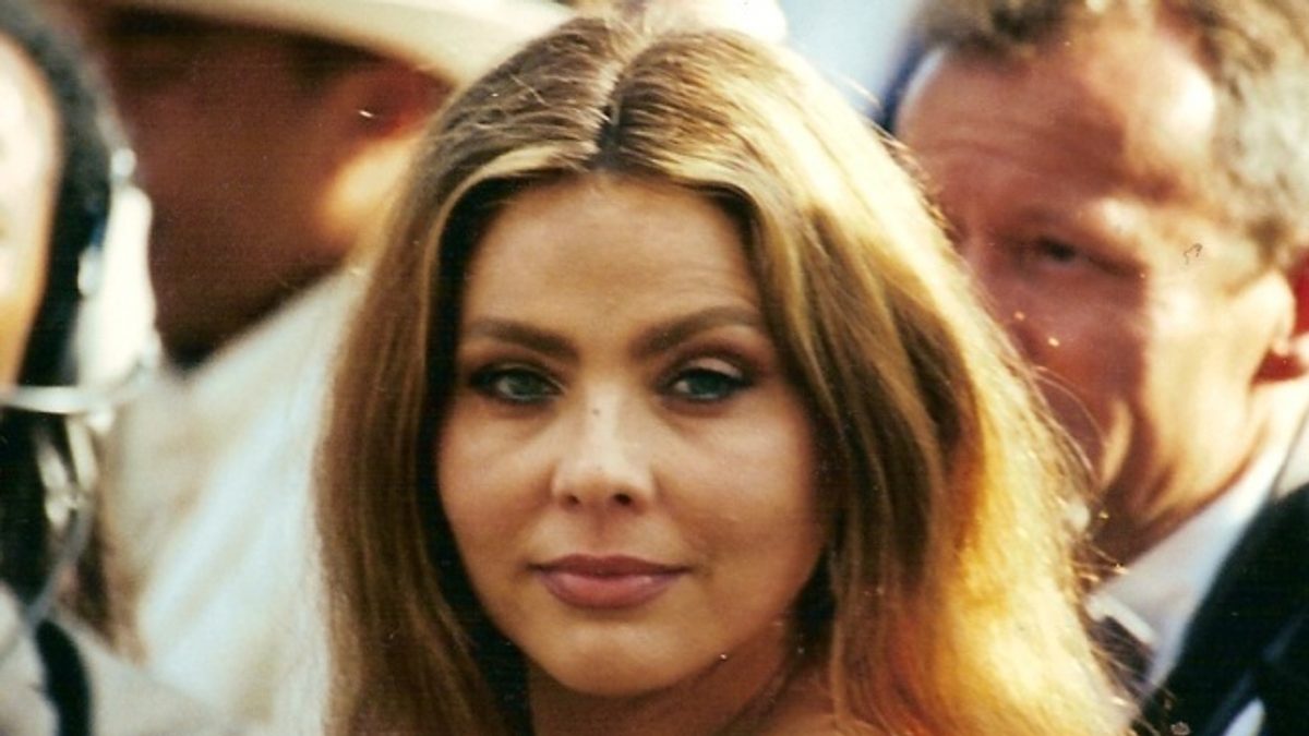 Ornella Muti vrea cetățenia rusă și invocă originile familiei