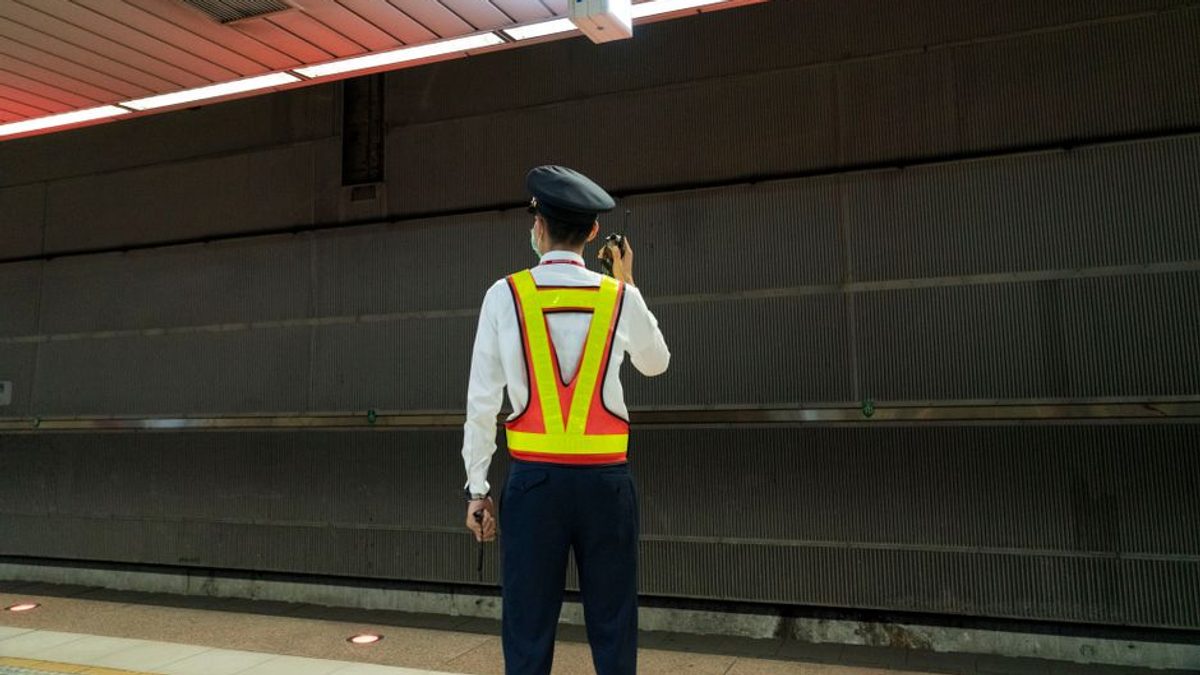 Oferte pentru paza Metrorex: contract estimat la 250,94 milioane de lei