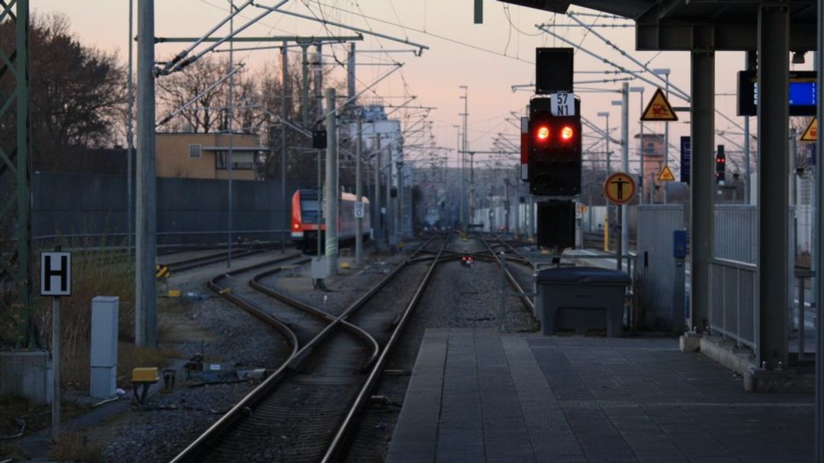 Trenurile au fost reluate între Constanța, București și Țăndărei