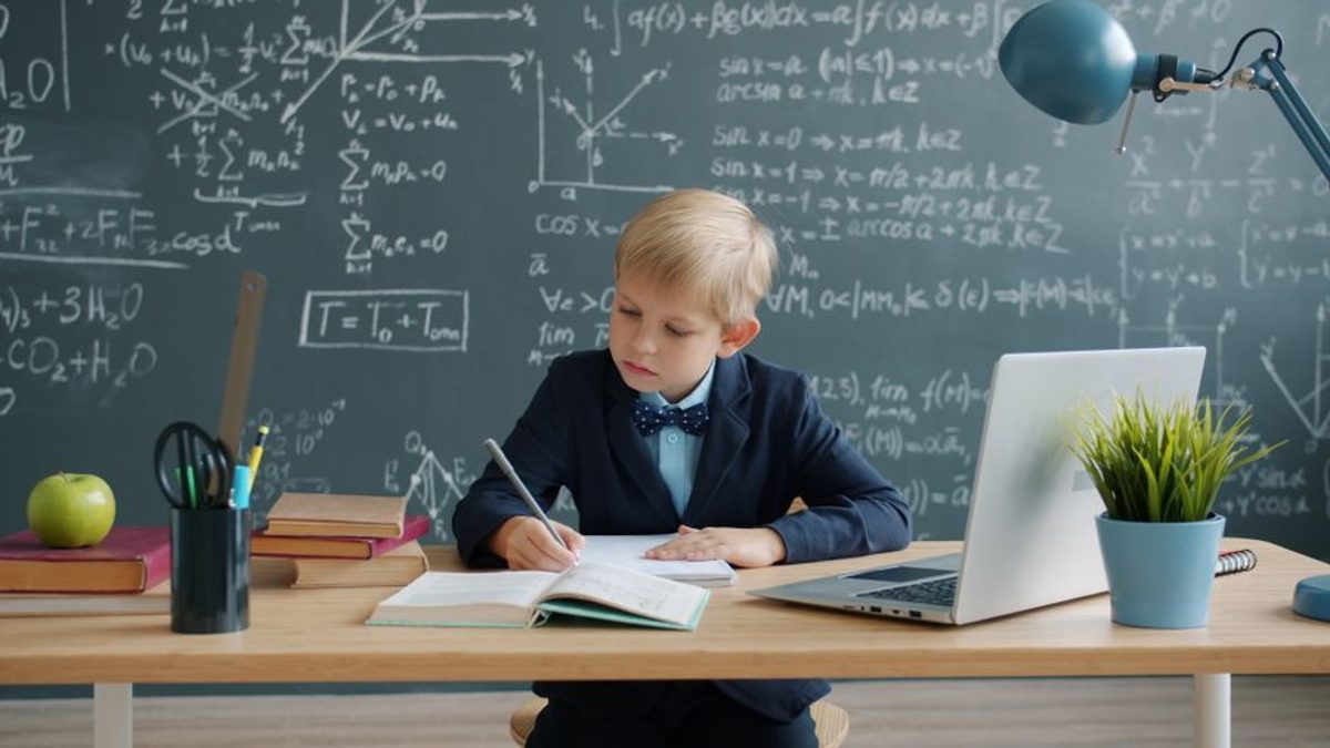 AB Learn, platformă gratuită pentru pregătirea la matematica de Bacalaureat