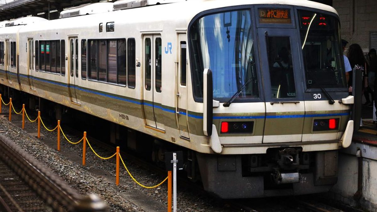 Alstom va livra primele trenuri britanice electrice cu baterii