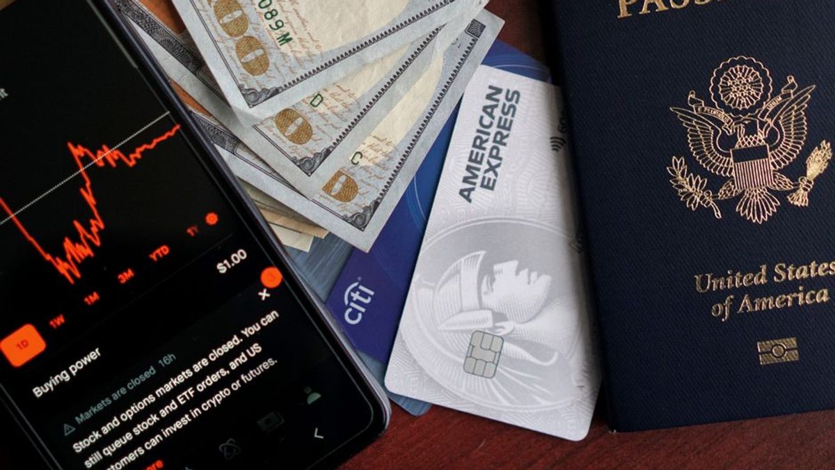 Revolut a divulgat date ale unor clienți într-o fraudă prin uzurpare de identitate