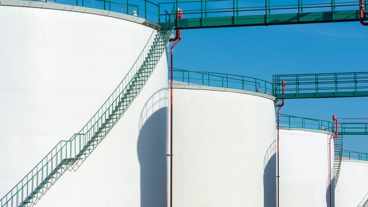 Grevă de avertisment la Oil Terminal: întârzieri la combustibil