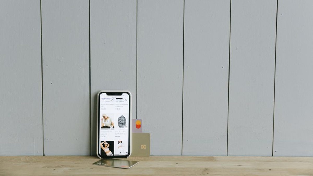 Revolut lansează în România asistentul AI AIR și schimbă opțiunile cardului